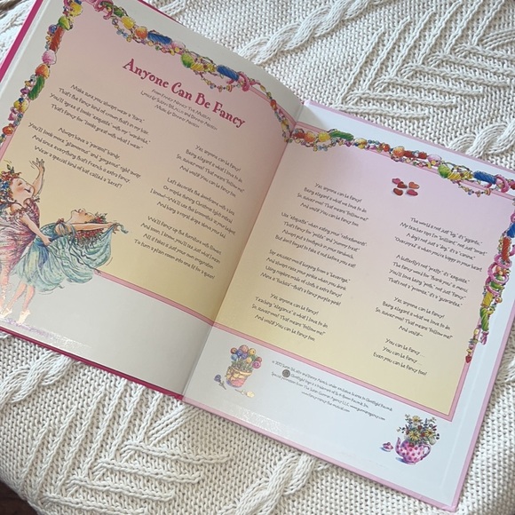 Fancy Nancy hardback book by Jane O’Connor Illustrated by Robin Preiss Glasser​​ - Picture 6 of 12